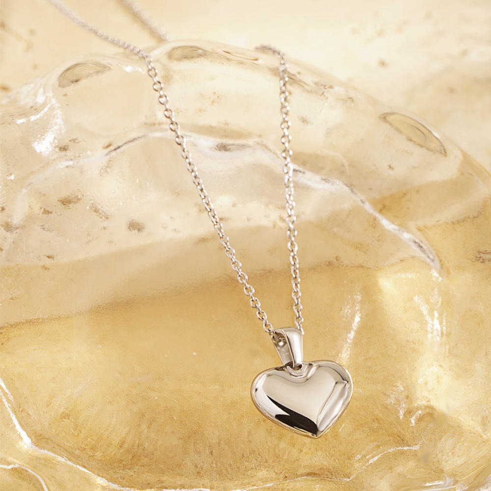 Heart pendant